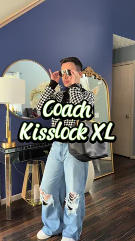 It’s unisex 🙃 #coachkisslock 