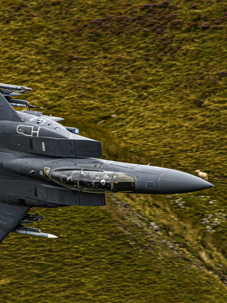 My first trip to the mach loop, and I can say. 100% worth it!!  in total 27 passes from 21 different aircraft!  #machloop #lfa7 #lowflying  #fighterjets #f15 