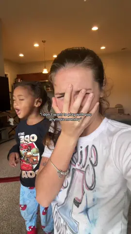 oh noooo son what ever will mommy do!??!?😖😖😖 #momlife #sahm #ditlofamom #toddlermom #momof2