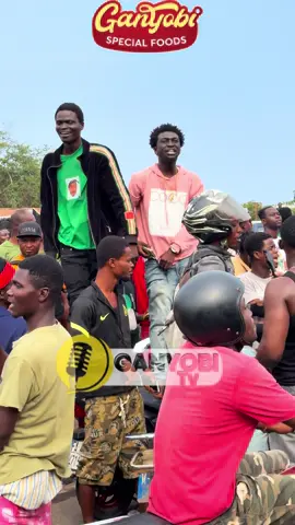 Scenes from the EOCO offices as fans   of Shatta wale are   gathered there following his detention #fyp #ganyobitv #shattamovement🇬🇭🇬🇭🔥🔥🔥🔥🔥 