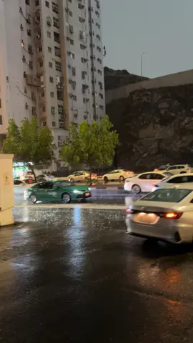 Today Rain in Makkah Mukarama  #مكه_المكرمه_المملكه_العربيه_السعوديه #مکہ_المکرمہ_الحرمین_شریفین #وائرل_ویڈیو____________tiktoks🌹 #raininmakkah @Moulana Tariq Jameel Official @Ajmal Raza qadri official #arabicnasheed 