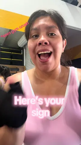 Don’t help my husband, he’s exactly where he want to be 🤣 #gymdates #hubby 