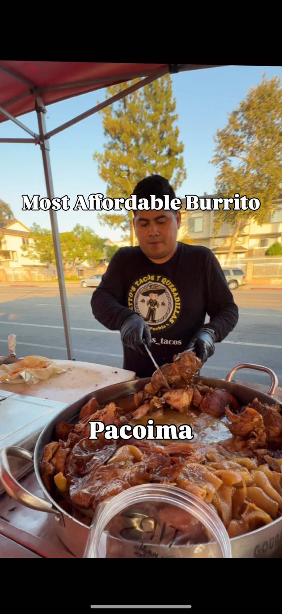 Most Affordable Mexican Spot in Pacoima😋 . 🎥@bettos.tacos 📍12781 Van Nuys Blvd, Pacoima ⏰️Mon-Sun: 4:30pm-11:30pm ⏰Tuesday and Thursday: 2pm-11:30pm Cash and Zelle #SanfernandoValleyEats #LAFoodie  #MexicanFood #Pacoima  