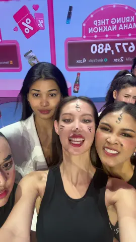 พี่แพีวเก่งมาก @แพรวมิสยูนิเวิร์สกรุงเทพมหานคร @มะนาว MUT CNX @Adele 