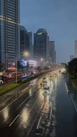 #jakarta #rain #vibes #fyp #viral 