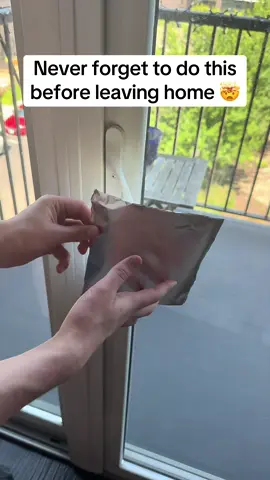 I wish more people knew to do this before leaving home #waitforit #noway #safety #lifehacks 