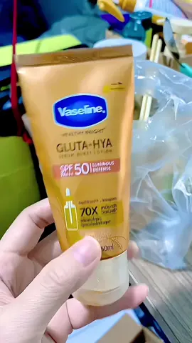 Kem chống nắng vaseline 70x #kemchongnang #vaseline #hoptaccungunilever #cojlove #xuhuong  @Cojlove  @Cojlove  @Cojlove 