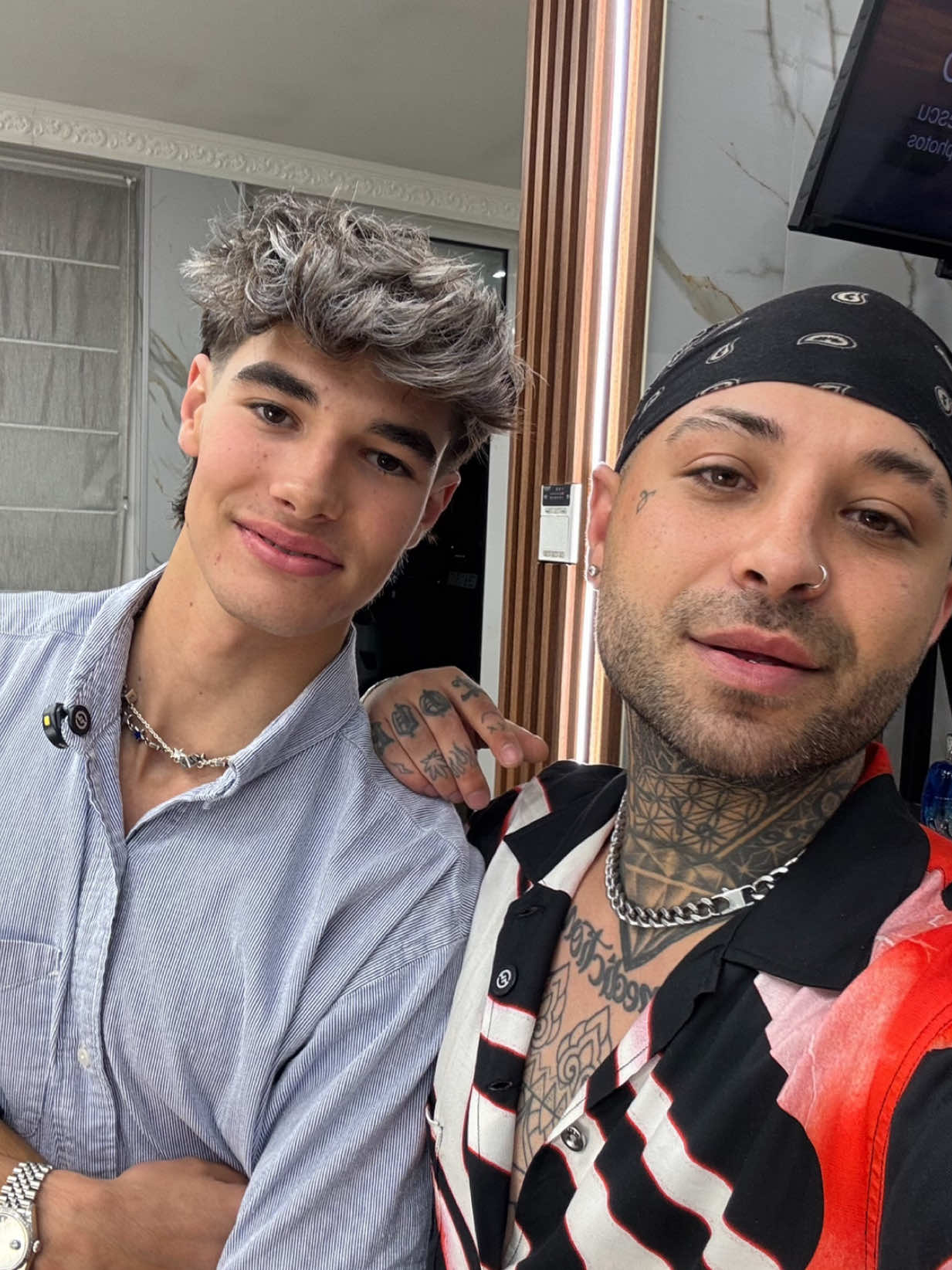 🏎️ @Nikola Tsolov извън пистата – готов за пълна промяна! 😍🙌🏼  #nikolatsolov #fyp #forupage #fypbg #hairtransformation 