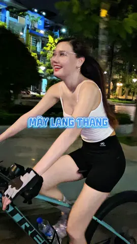 Bạn không thể mua được hạnh phúc, nhưng bạn có thể mua được một chiếc xe đạp và điều đó khá gần với hạnh phúc 😉😉#cycling #bike #dapxe #xedap #xedapthethao 