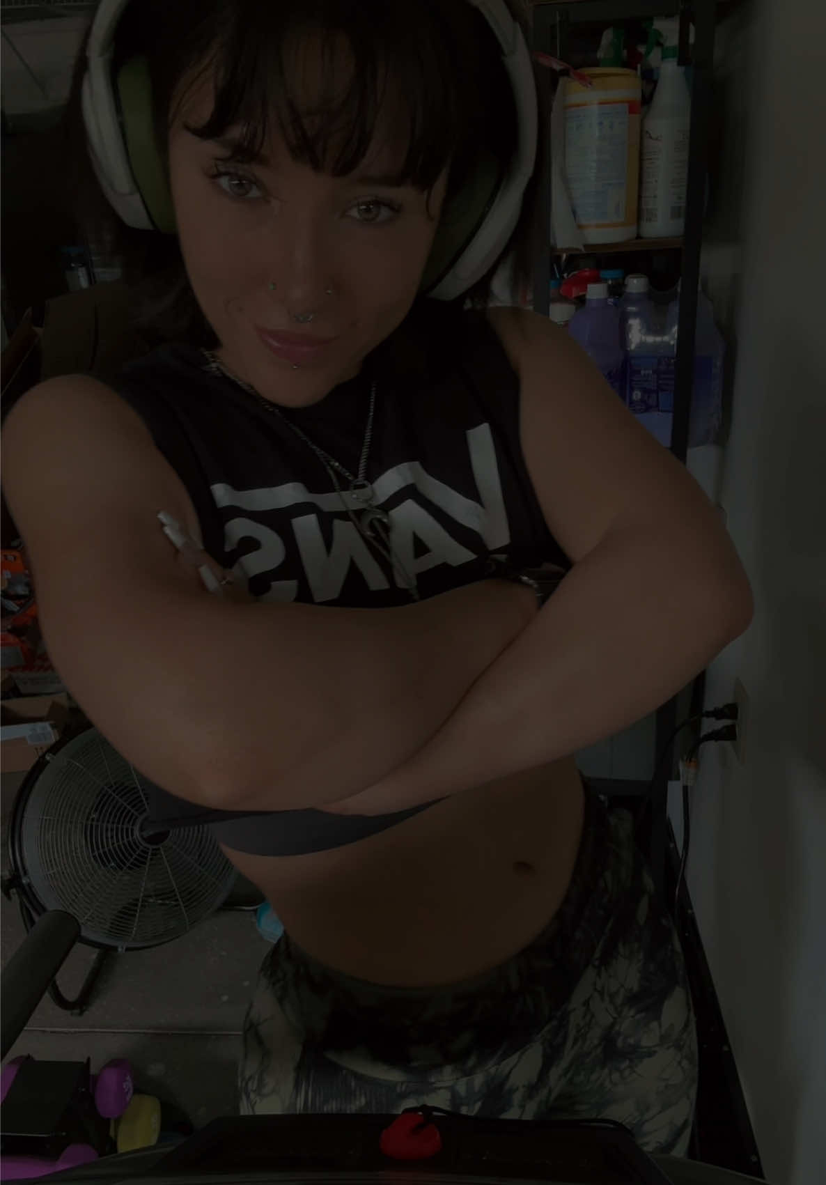 We’re building, babyyyy 💃✨💪(Tomorrows trash day and my gym is in my garage don’t judge me 😅)