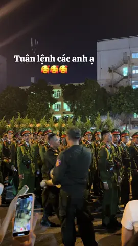 Khối chị em đã nghe rõ ạ 😍😍😍 #hennie #soduyet #hopluyendieubinh #A80 #khoinamsiquancanhsat 
