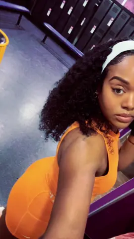 In the gym we trust 🧡 #fyp #foryou #pressure #gym #selflove 