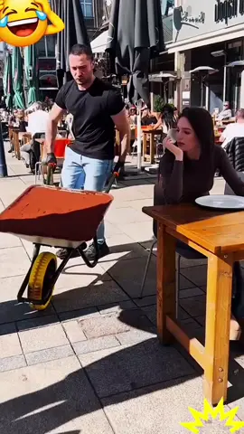 #scareprank #prank #funnyprank #fyp #funnyvideos #scaring #scarecam 