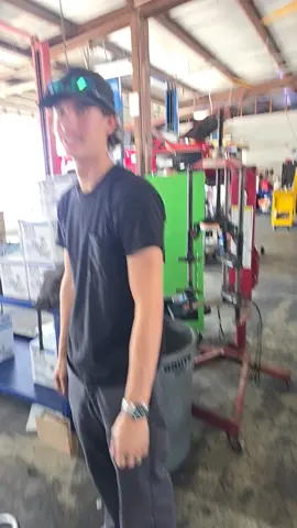 #noearlylunch #mechanic #technician #fail #bluecollar  The lift had an issue today. (The guy in the video didnt do it.) Fresh frame wax will slide if your not careful. Always shake test your vehicles.