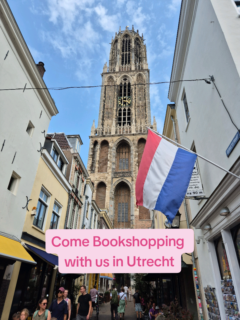 We went Bookshopping in Utrecht the other Day @Bindy Elisa 📚  #BookTok #book #bookgirlies #bookhaul #fyp 