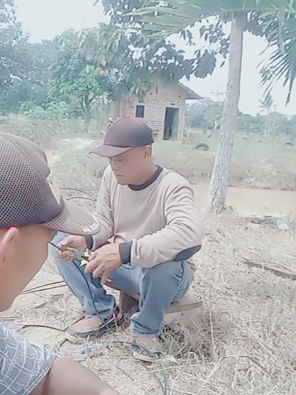 #fyppppppppppppppppppppppp #sejutaberanda #pasang lampu di kolam