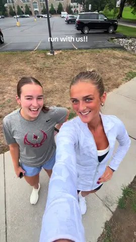 your sign to get up and go for a run today 🤠  run with me!!! ft @Emily  #fyp #Running #runtok 