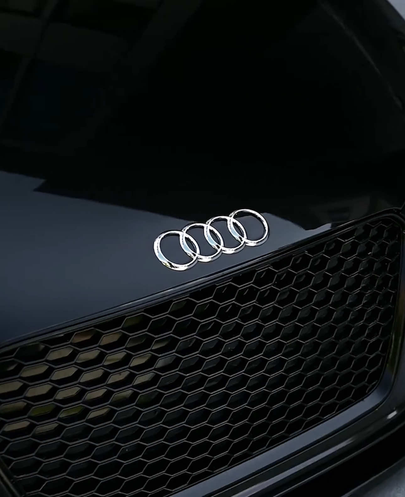 Audi - R8 #audi #r8 #ykcars #fpy #supercar mọi người cần mua bán Sh nhập ý 🇮🇹 liên hệ em nhé 