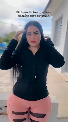 No se por que se me viene a la mente esta canción 🤔🤔 #labioscompartidos #tazodorado #venezolana #colombiana #peruana #caribeña #viralvideos 