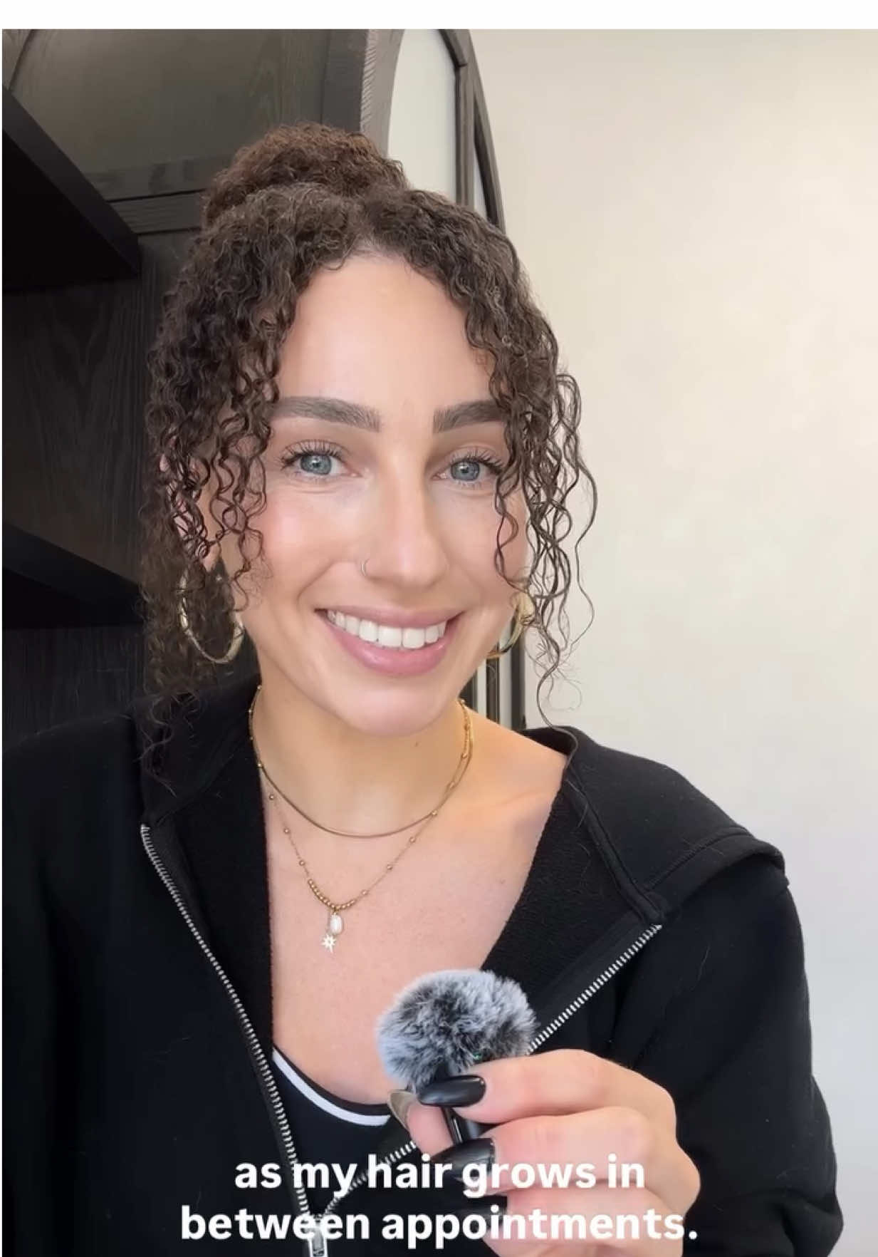 Our estie bestie Arielle says it best! Flash Repair Jelly = a clean slate for your skin ✨ Powered by hypochlorous acid + a refreshing jelly texture, it’s the ultimate post-shave/wax treat — instantly calming even the most sensitive skin 💧 #flashrepairjelly #hypochlorousacid #postshavecare #postwaxcare #smoothskinclub  