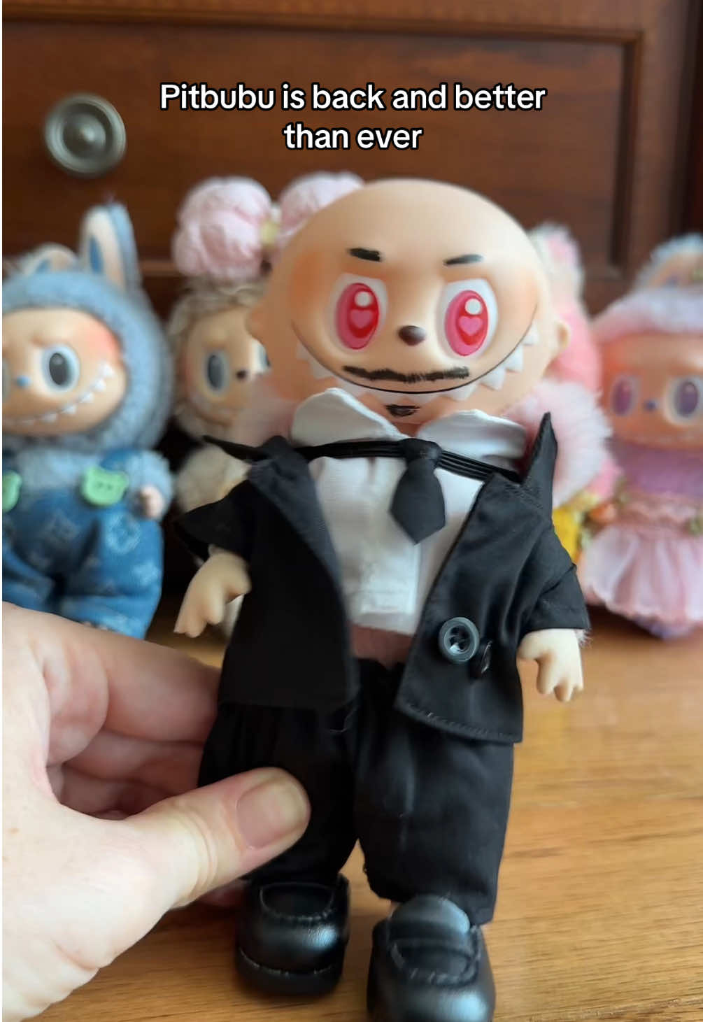 New fit, who dis 😎 @Pitbull #labubu #lafufu #labubuthemonsters #popmart #pitbubu 
