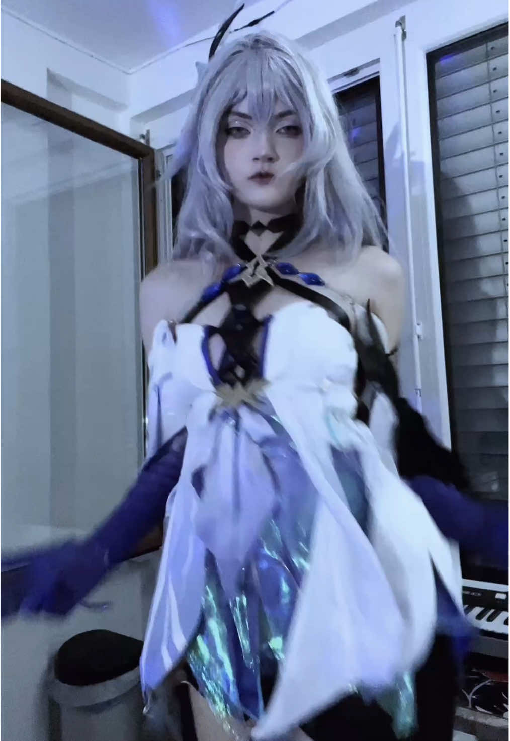 Love this dance #genshin #skirk #skirkcosplay #fyp #foryoupage 