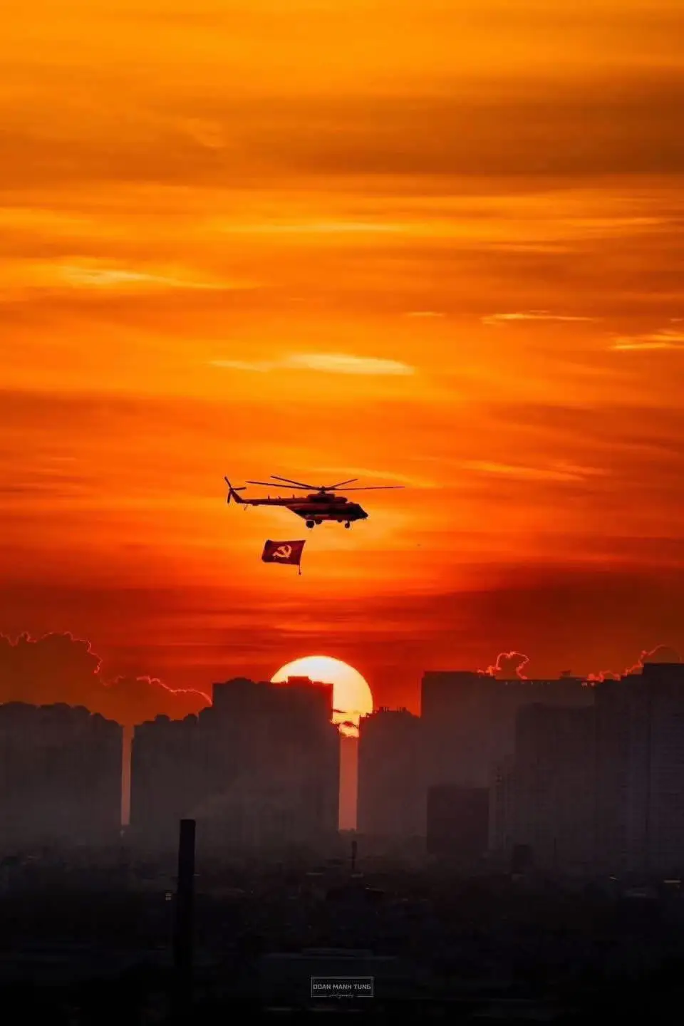 📸 Những hình ảnh tuyệt đẹp của buổi lễ Tổng duyệt Diễu binh, Diễu hành lần 1 A80. Mới chỉ là buổi Tổng hợp luyện đầu tiên thôi mà đã cỡ này rồi, không biết chính thức cỡ nào nữa đây 🇻🇳🇻🇳 Đã quá Tổ Quốc ơiii 🇻🇳🇻🇳  #a80 #xuhuong #yeutoquoc #dieubinh #dieuhanh