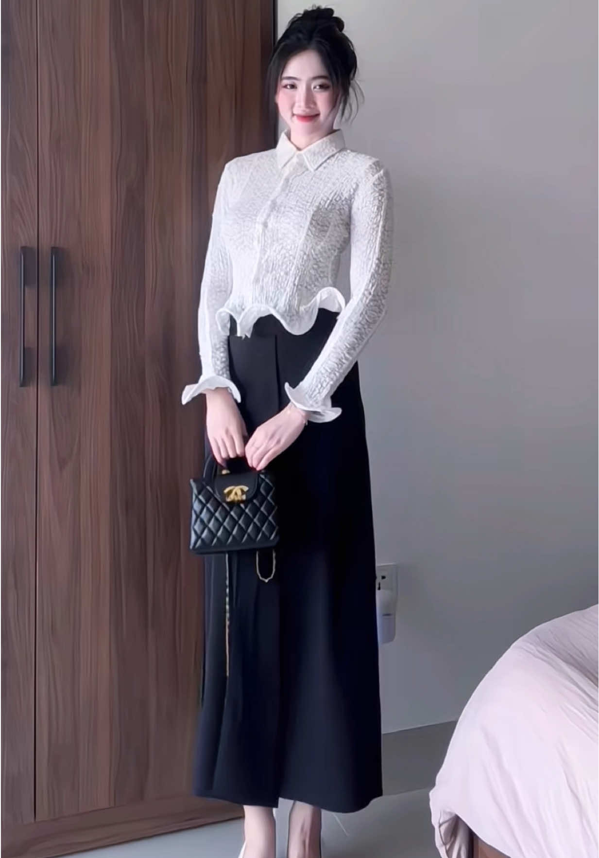 Chân váy công sở suông xẻ giữa #fyp #xh #outfit #thoitrangnu #chanvay 