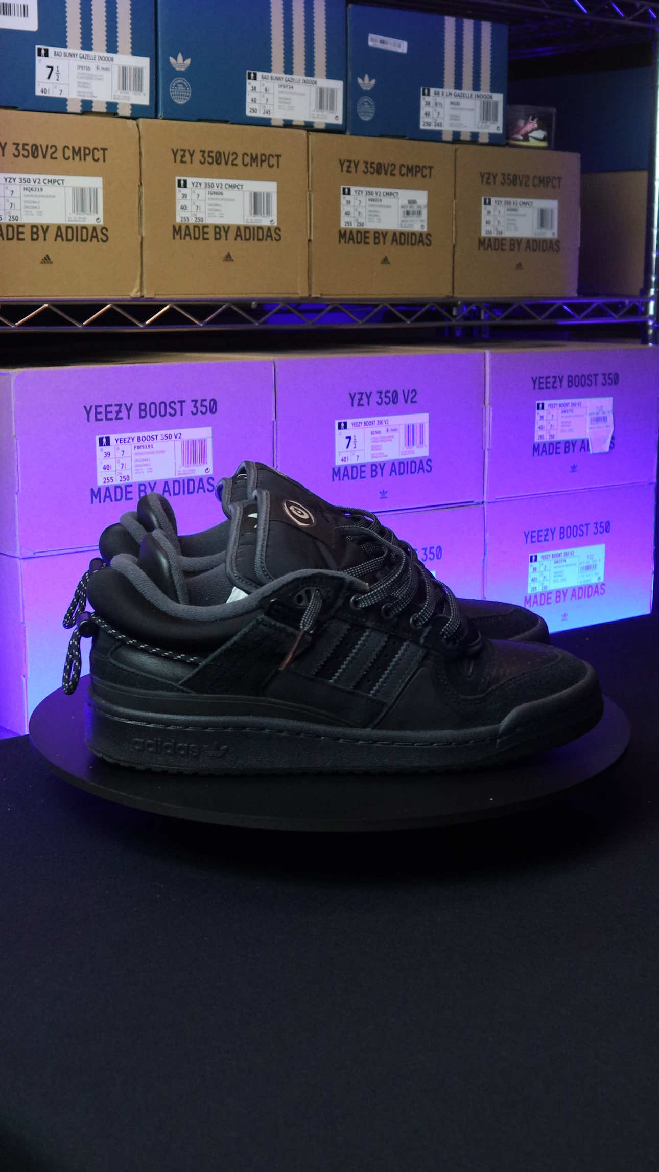 231/365 The adidas Forum Low Bad Bunny Back To School brings a bold triple black look with leather and suede construction, set on a matching sole. Staying true to Bad Bunny’s signature style, this Forum comes with a double tongue and padded ankle strap, making it one of the most iconic collabs of 2021 when it dropped in August. #BadBunny #adidas #PuertoRico #Sneakers #Reggaeton