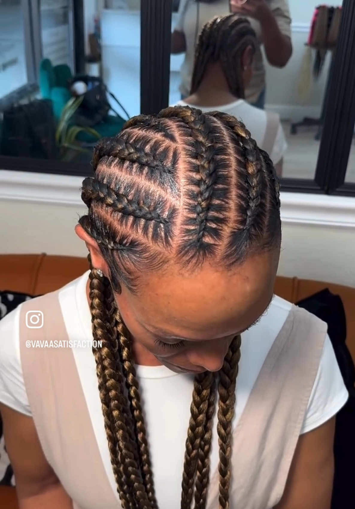 ✨ 8 sleek designer stitch braids, satisfaction in every part✨ 📲 Call/Text 561-255-0026 to book or click the link in bio! #DesignerBraids #StitchBraids #ProtectiveStyle #PalmBeachBraider #VavaaSatisfaction #BraidsOnPoint #CleanPartsOnly #BookWithUs #HairGoals 💇🏽‍♀️✨
