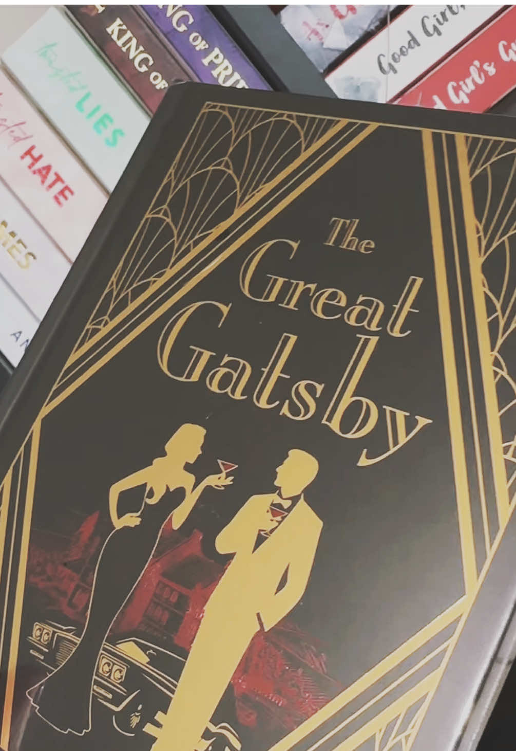 I couldn’t resist💎 #BookTok #thegreatgatsby #bookaesthetic #fyp #books 