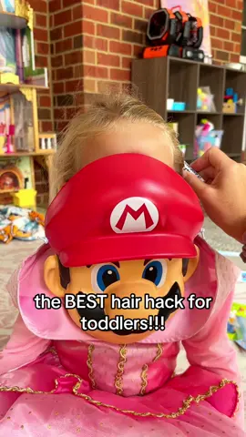 I so wish I would’ve known about this sooner!!! Such a game changer 🤩 #igk #toddlerhairstyles #flyawaywand #babyhair #hairhack @IGK Hair 