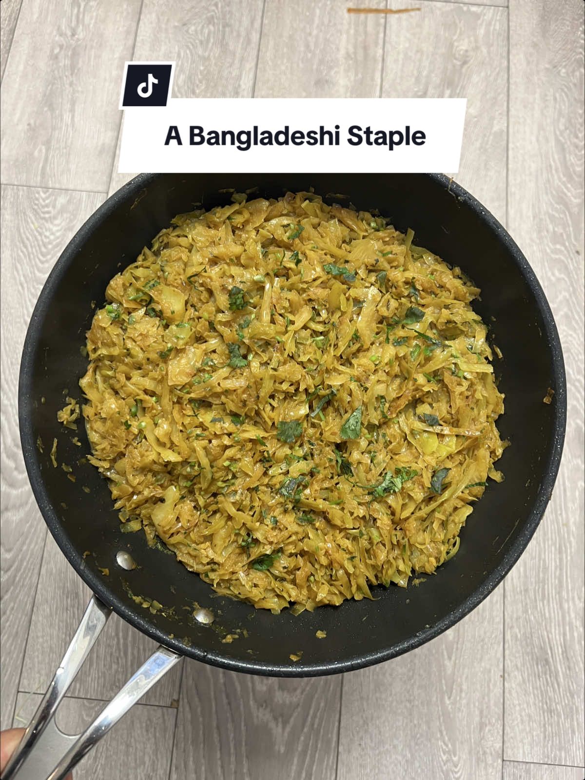 Any leftover cabbage? Just make this. It’s a household staple in a Bangladeshi home… but also there’s so many variations around South Asian. Banging stuff.