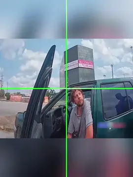 Houston Police Officers Shoot Suspect Who Reached For Gun #cops #copsoftiktok 