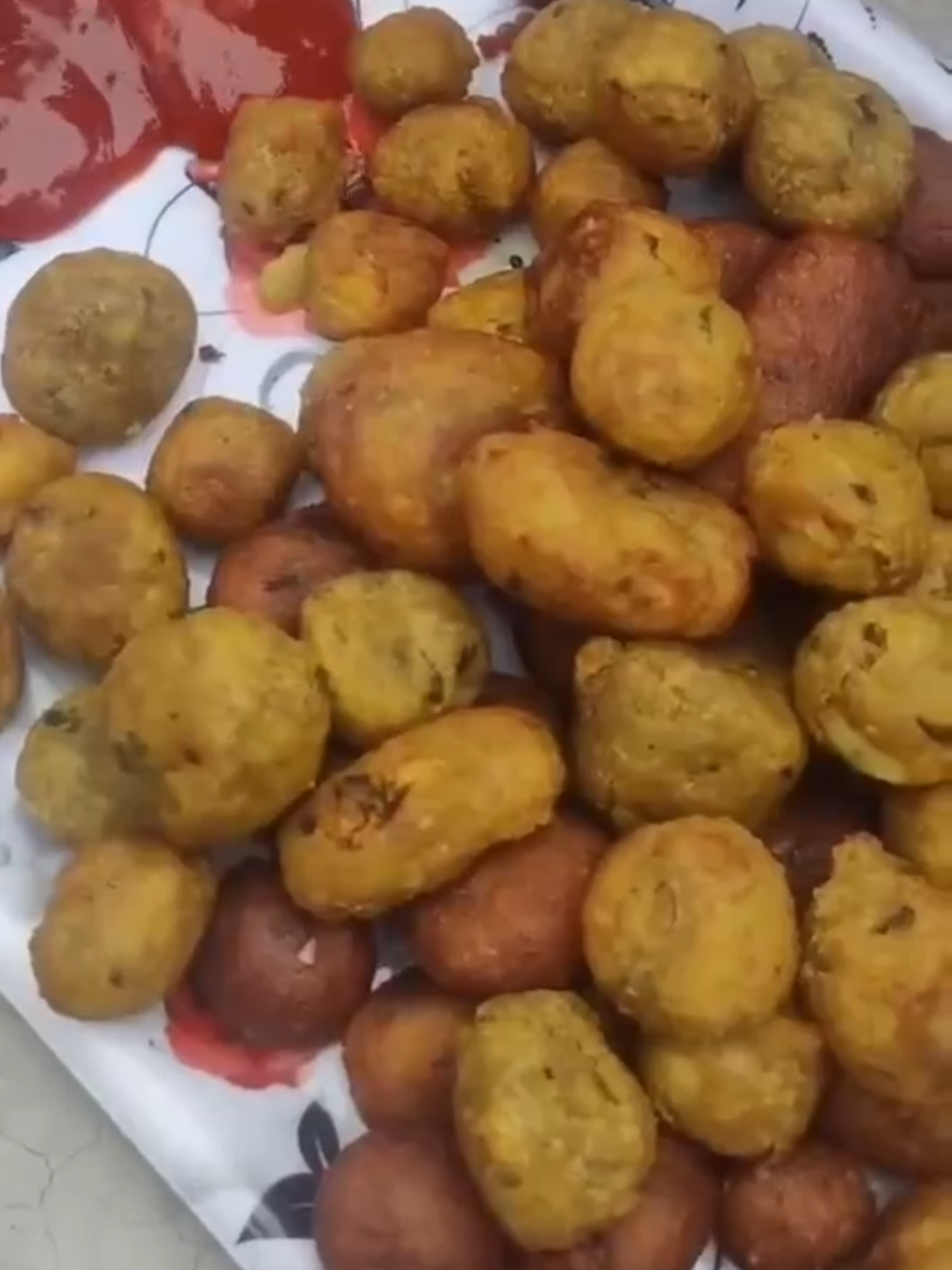 Crispy Potato Bites Party With Friends | TAUBA TUMHARE YE ISHARE #foryou #shorts #viral #minivlogviral #1millionviews