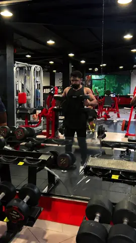 #qualifiedfitnesstrainer #coach #shanefit3 #bodybuilding #Fitness 