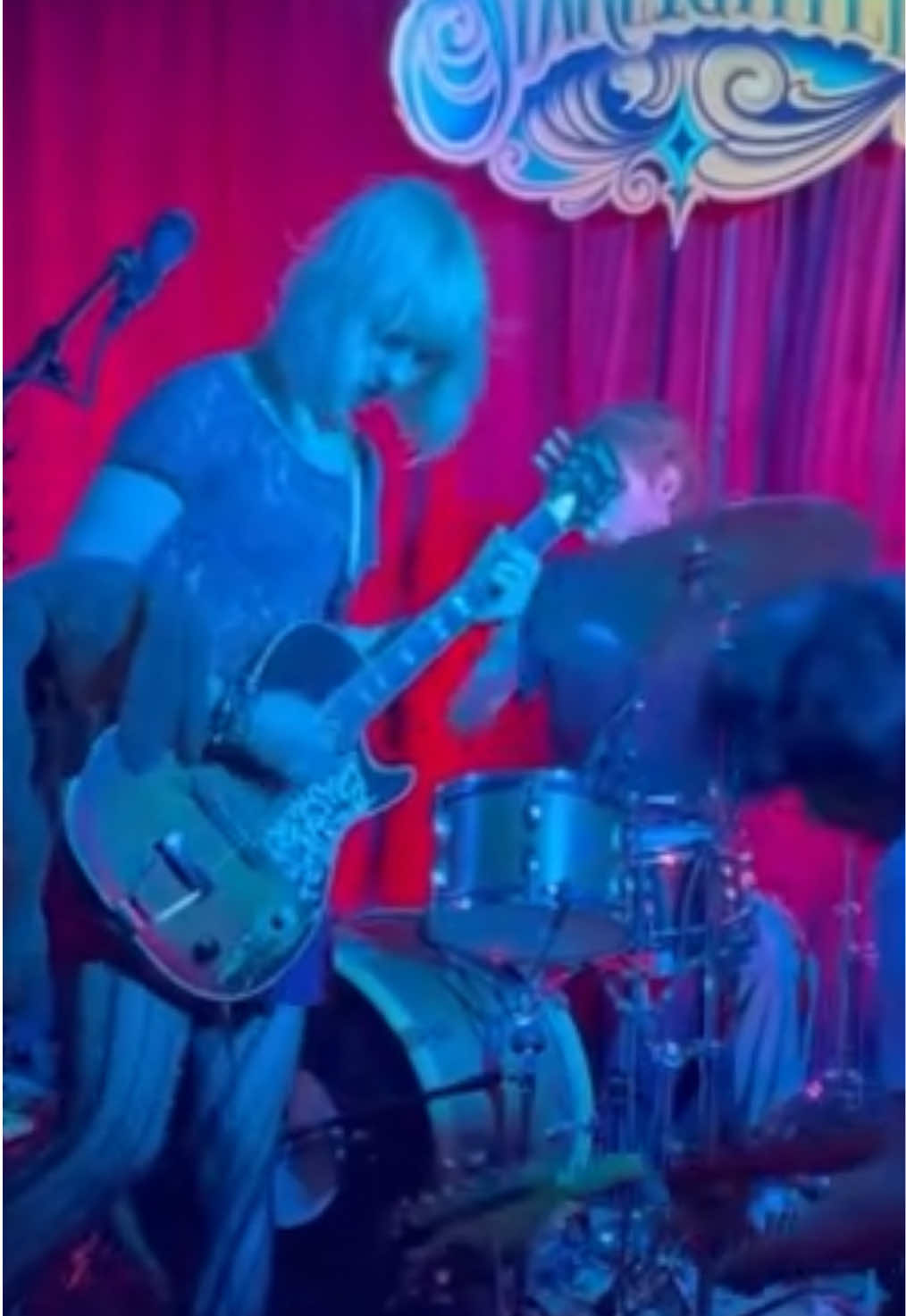 Middle Mass performing in San Antonio, Texas (2025) #fyp #noiserock #postrock #postpunk #posthardcore