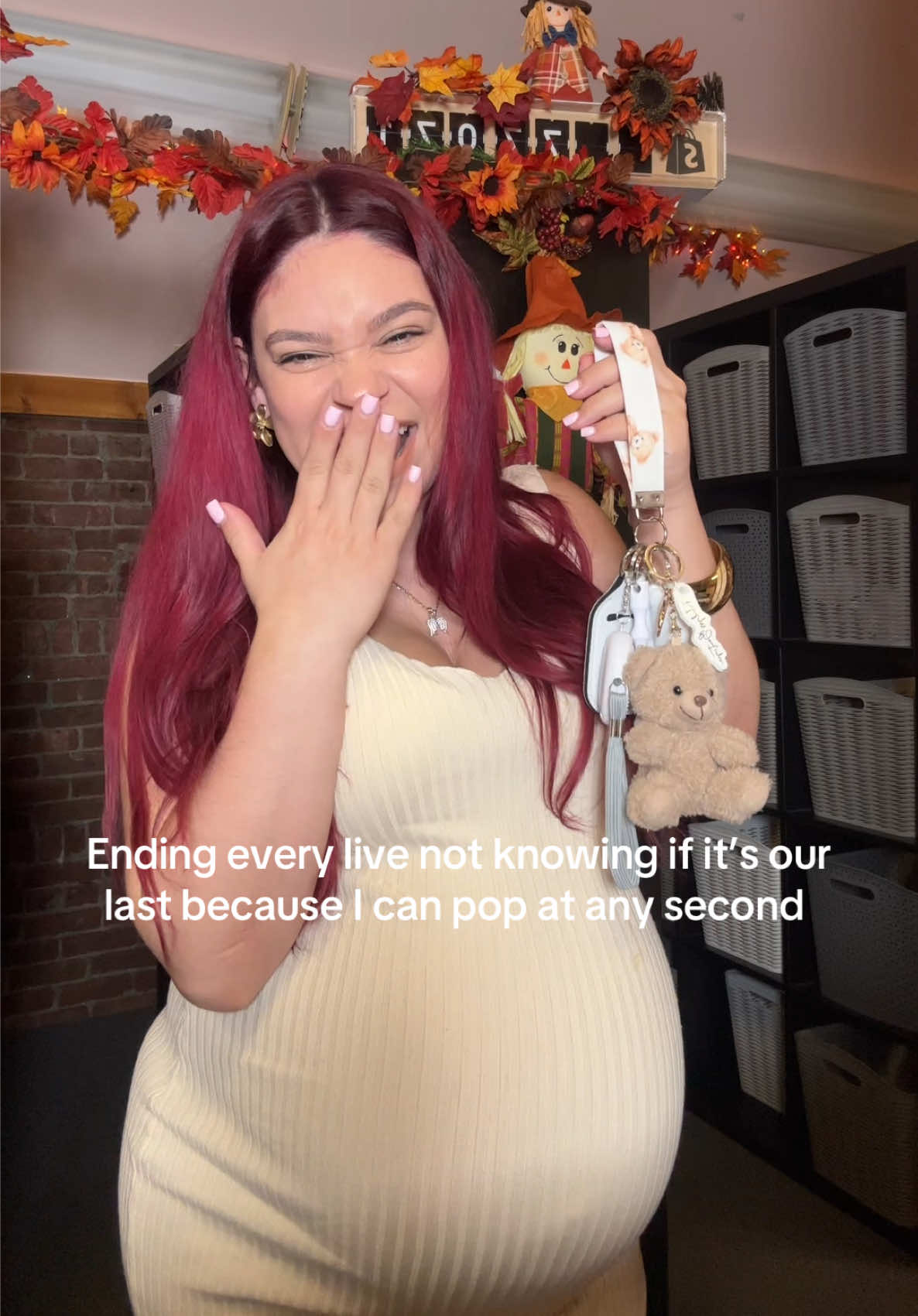 Genuinely did not think I’d still be working but here we are 🫩 I am so proud of myself for pushing through 🙂‍↕️ #pregnant #SmallBusiness #entrepreneur #girlboss 