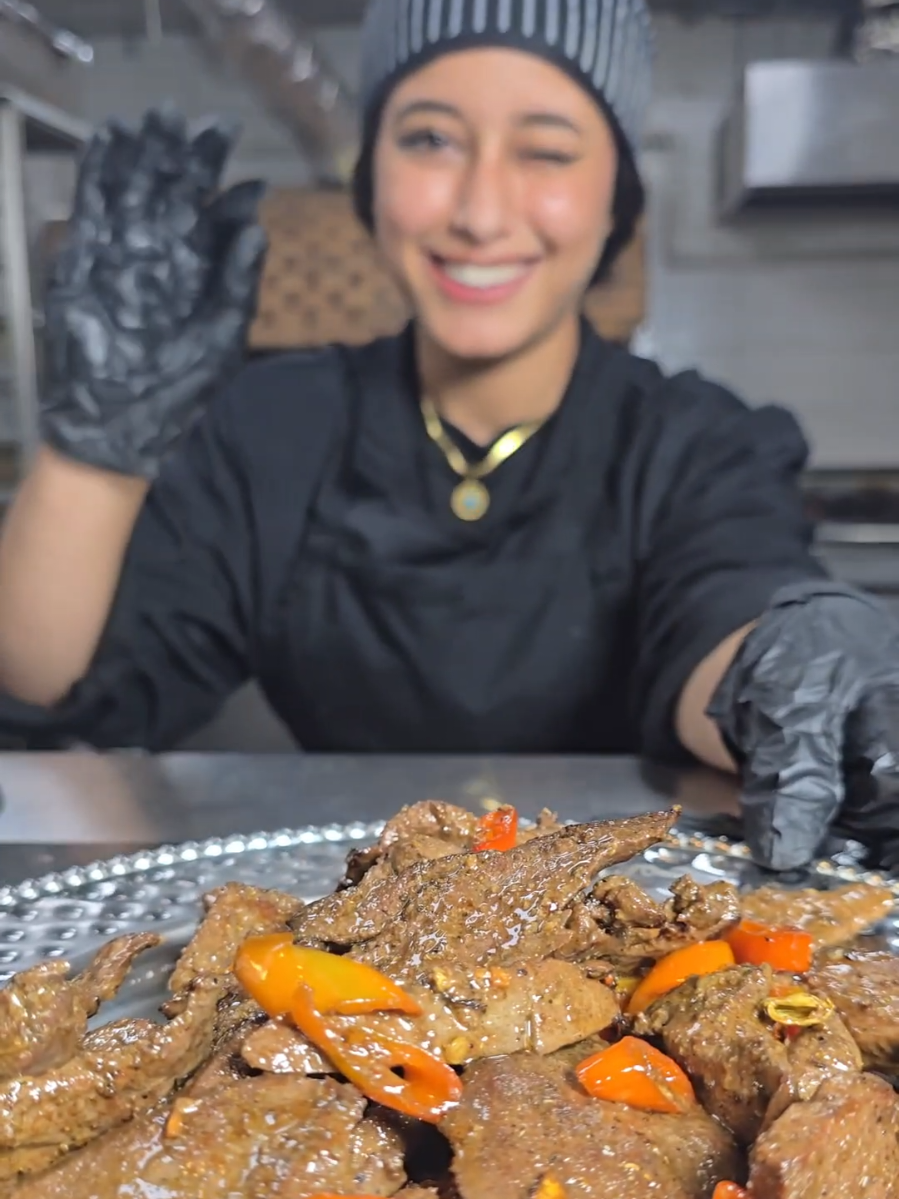 طاسة كبدة بالزبدة مش هتاكل زيها فى اى حتة 😋😍 #كبده #fyp #ترند #foryoupage #viralvideo 