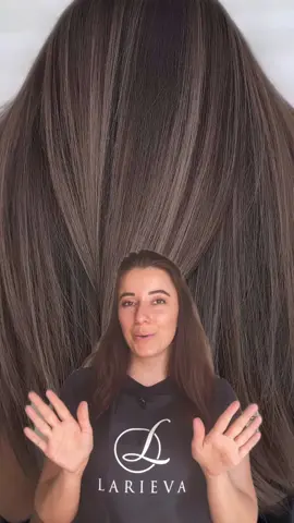 Hier 👇🏻 Mein Name ist Valeria, ich bin Friseurmeisterin und teile mein gesamtes Friseurwissen mit dir. Ich verrate dir alles über Haarfarben, Farbtypen, Haarpflege & alles rund um das Thema Friseur.  Wenn du nichts mehr verpassen möchtest & auch erfahren möchtest  ✅ Wie du Wow Haare bekommst - nicht nur nett ✅ Was dir am besten steht  ✅ Worauf du achten musst bei deinen Haaren  ✅ Wie du einen guten Friseur erkennst ✅ Was du wissen solltest beim Friseur ✅ Wie du deine Traumhaarfarbe bekommst Speicher dir dieses Video für später gleich ab 🫶🏻 #haarfarbe #haarfarben #haarefärben #haareschön #haarpflege #friseur #friseurberlin #haare #fyp 