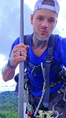 @SCATTERBRAIN 🧠⚡️ @𝚌𝚘𝚞𝚛𝚝𝚗𝚎𝚢. 🌻 #towerclimbersofamerica #towertechnicians #bluecollarboys #towertoc #celltowers 