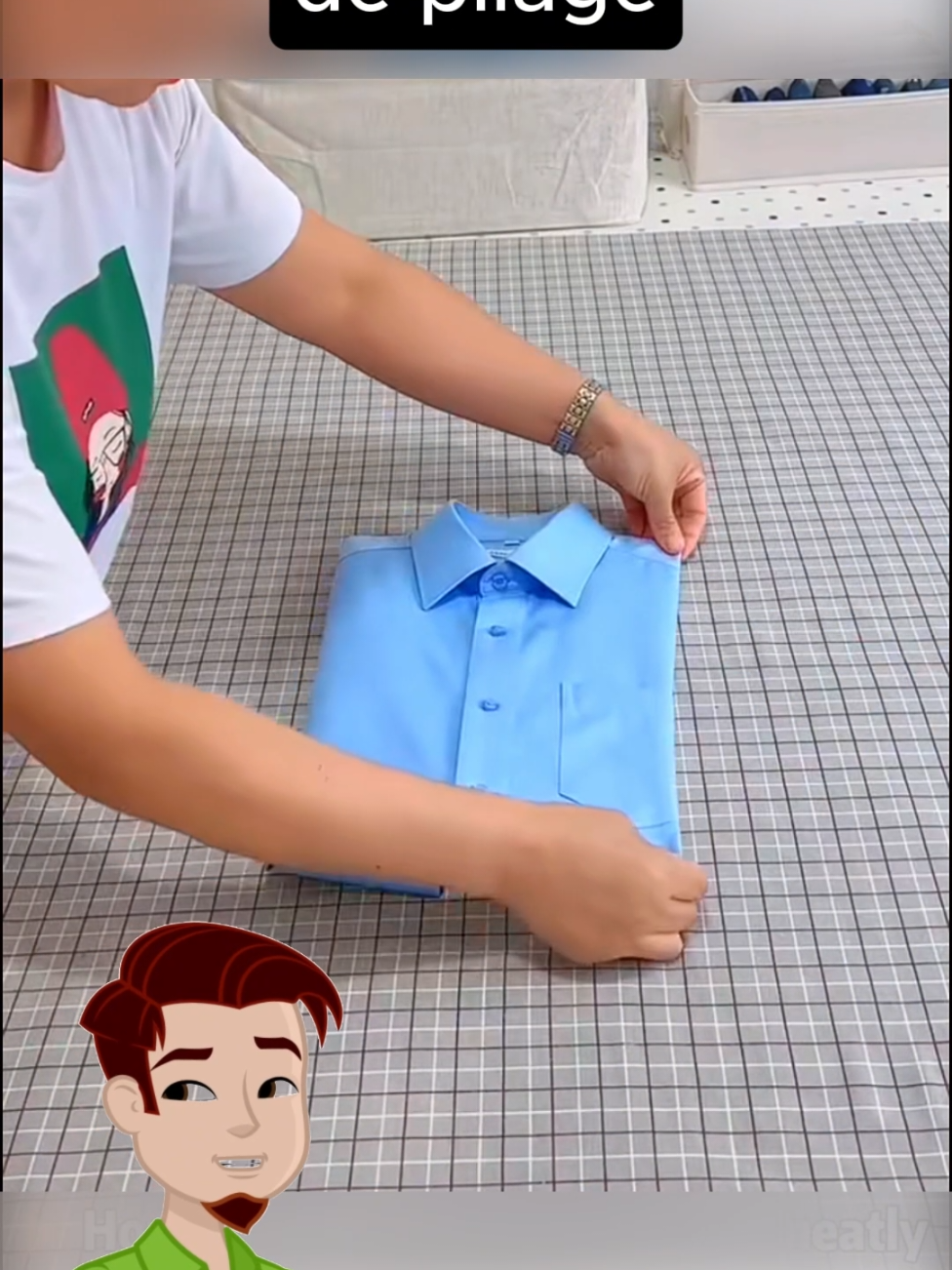 Voici les meilleures astuces de pliage pour tes vêtements ! Pantalons, t-shirts, chemises, je te montre tous les pliages à connaître. abonne toi, partage et aime la video pour me soutenir.  #vêtements #astuces #chemise #pantalon #europe 