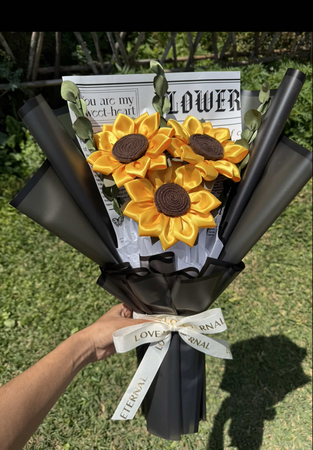 Pedidos: 966169572🌻 #rosaseternas #floresamarillas #girasoles #21deseptiembre #rosasdeliston 