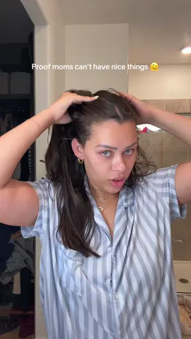 Fine I guess I’ll wash my hair 🥲 @amika  #momlife #relatablemom #parentinghumor #boymom #dryshampoo 