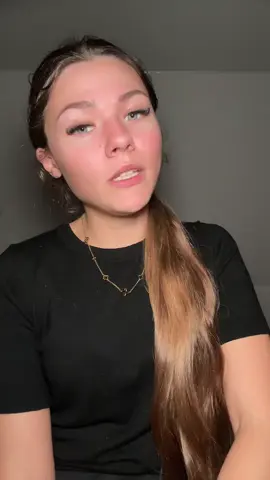 Was benutzt ihr für eure Haare ? #hair #longhair #routine #fyp #hairstyle 
