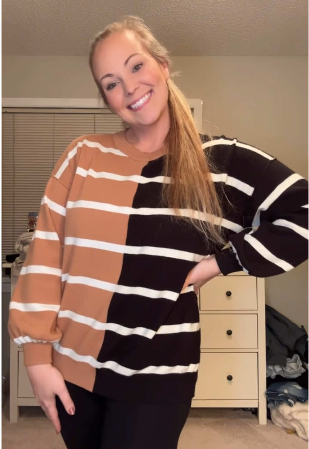Fall vibes unlocked 🍂✨ This oversized color-block sweater is giving cozy + chic all in one. Perfect for crisp mornings, coffee runs, and pumpkin patch days 🎃☕ #fallfashion #falldealsforyou #curvyfashion #comfy #falloutfits 