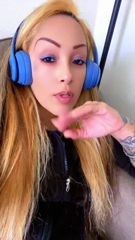 Follow me 