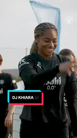 Gave @khiara.k98 the aux 🎶