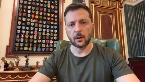 Цю війну треба завершувати. Треба тиснути на Росію, щоб війна завершилась. Нічого, крім сили й тиску, Путін не розуміє.  Звісно, ми робимо й будемо робити все необхідне, щоб захистити нашу державу і захистити наших людей. Президент Трамп абсолютно правильно говорить: не тільки в обороні це треба робити. Але водночас не зменшуємо зусиль у дипломатії, в усіх наших контактах з партнерами, щоб усе ж відбулись перемовини, і саме такі, які можуть наблизити мир.  Працюють радники з питань національної безпеки – вчора була в них розмова, сьогодні теж багато комунікації. На своєму рівні військові – Головком, Генеральний штаб – працюють над воєнною компонентою гарантій безпеки України. Зараз кожен день додає контурів майбутньої безпекової архітектури для України. Зброя, фінансування, взаємодія з нашими партнерами, сили на землі, в повітрі, на морі. І щодня будуть нові кроки партнерів на підтримку України – у мене буде багато дипломатичної роботи. Я дякую всім, хто з нами, хто з Україною.
