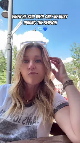 The definition of “season” should have been given up front…I’m just saying 😂#hockeylife #seasons #couplescomedy #AdventureTogether #hockeywags